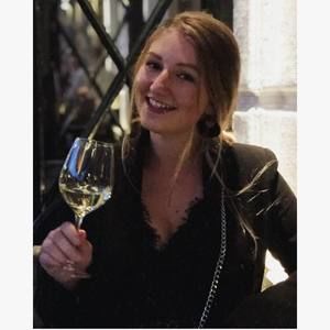 Meet your Posher, Malou